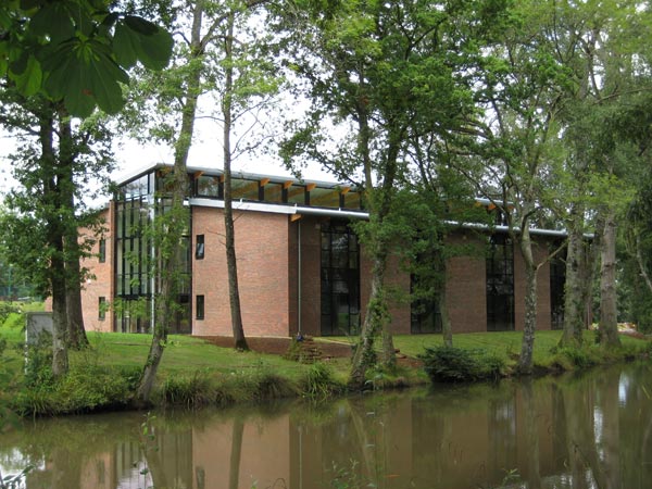 Port-Regis-external